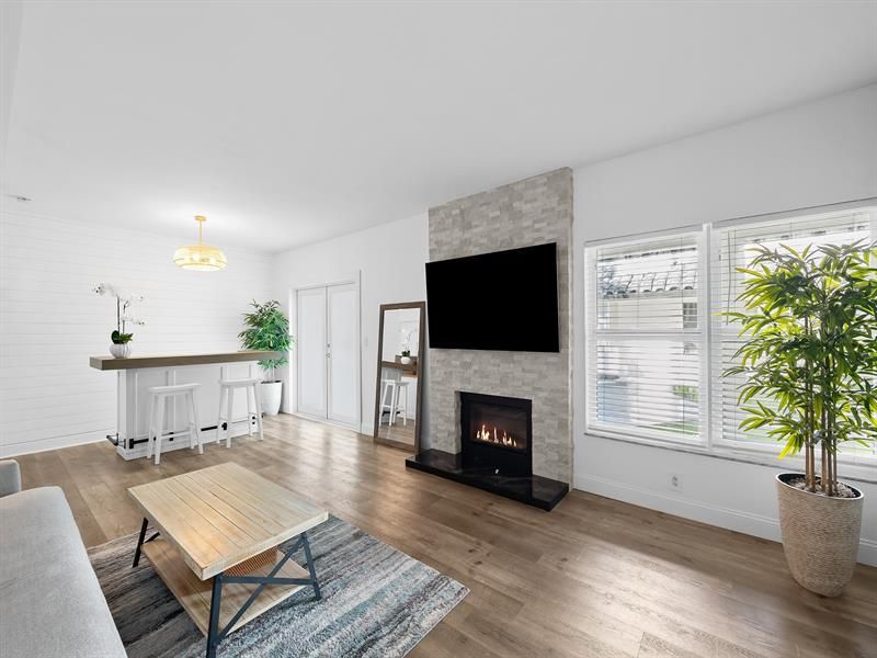 1524 SE 12th Street, Unit 5, Fort Lauderdale, FL 33316 Photo