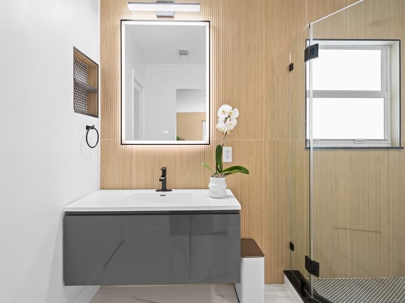 1524 SE 12th Street, Unit 5, Fort Lauderdale, FL 33316 Photo