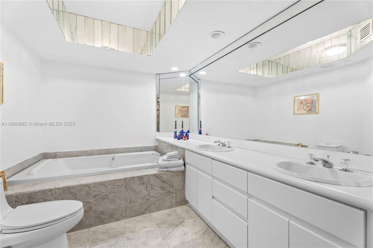 16485 Collins Ave, Unit PH35C, Sunny Isles Beach, FL 33160 Photo