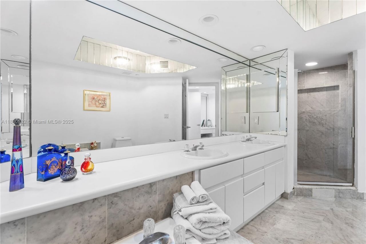 16485 Collins Ave, Unit PH35C, Sunny Isles Beach, FL 33160 Photo