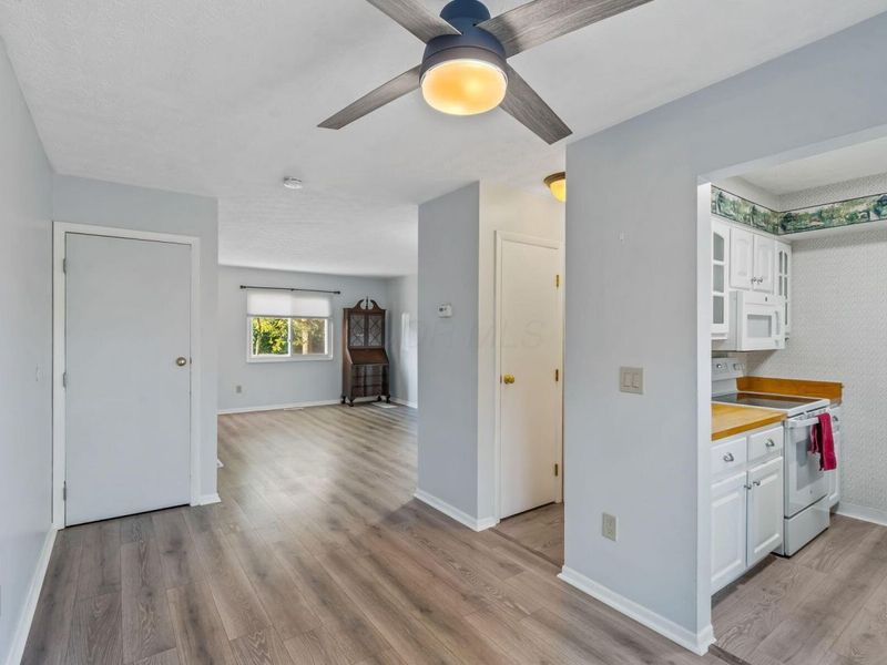 590 Willis Lane, Delaware, OH 43015 Photo 11