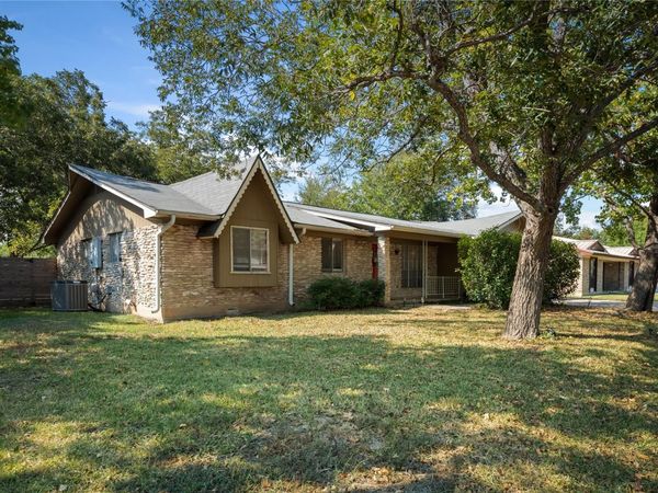 401 Dove Creek DR, Round Rock, TX 78664