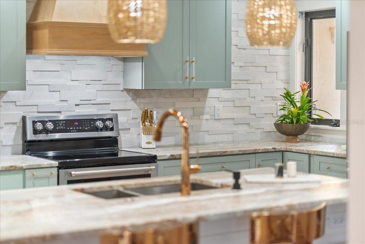 718 Golden Beach Boulevard, Unit 1, Venice, FL 34285 Photo