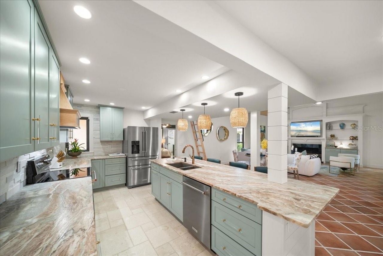 718 Golden Beach Boulevard, Unit 1, Venice, FL 34285 Photo