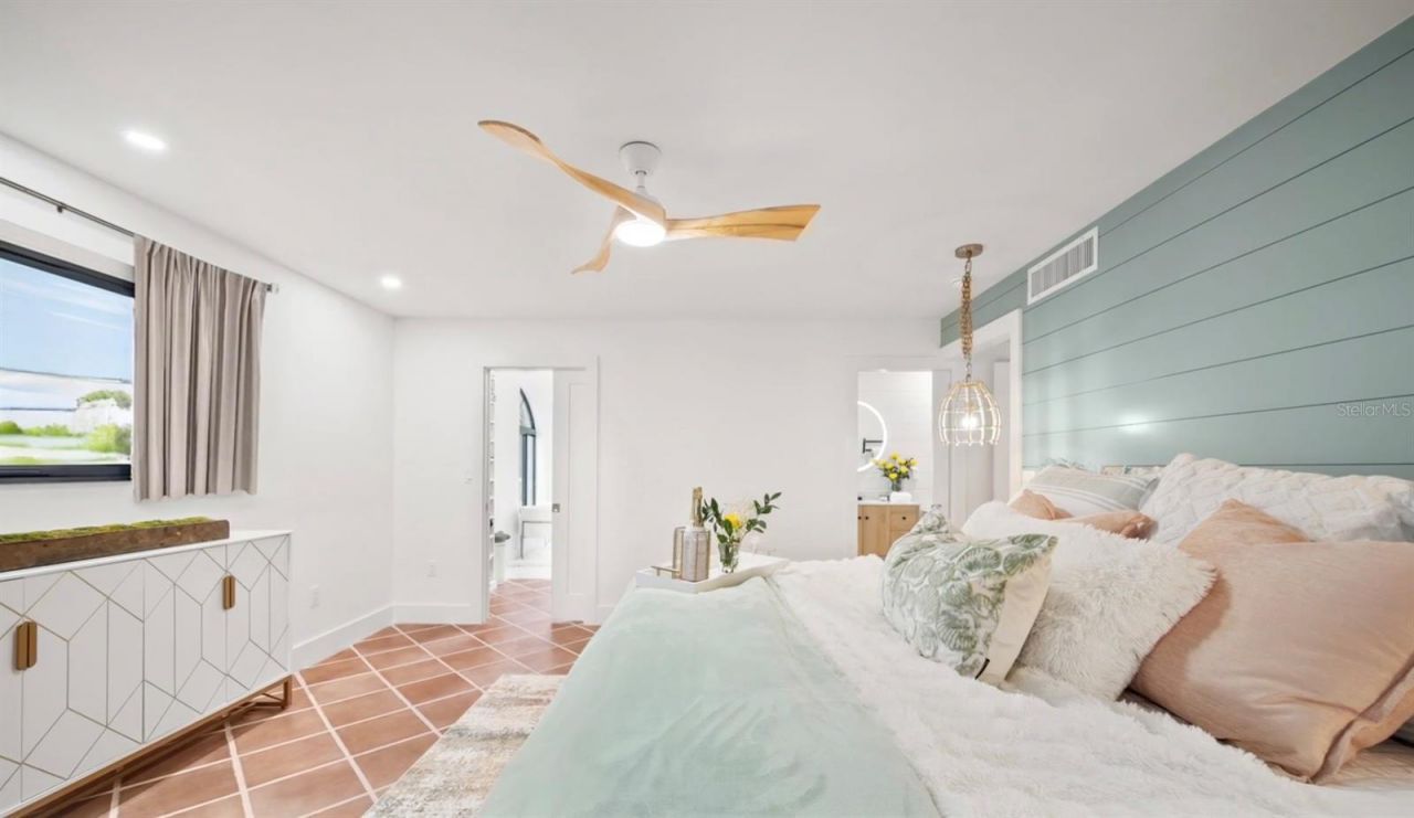 718 Golden Beach Boulevard, Unit 1, Venice, FL 34285 Photo