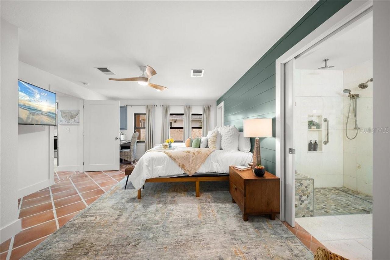 718 Golden Beach Boulevard, Unit 1, Venice, FL 34285 Photo