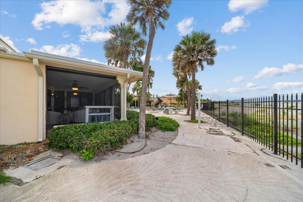 718 Golden Beach Boulevard, Unit 1, Venice, FL 34285 Photo