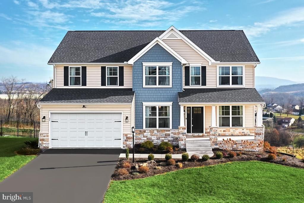 1990 Settlers Ridge, Unit LOT 5, Slatington, PA 18080 Main Photo