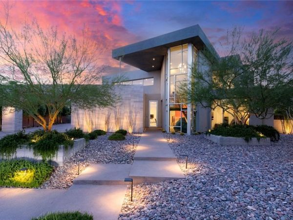 94 Hawk Ridge Drive , Las Vegas, NV 89135