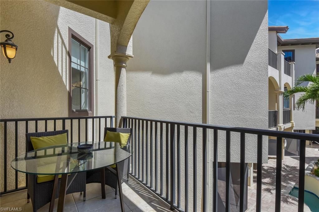 684 10th Ave S, Unit D1, Naples, FL 34102 Photo