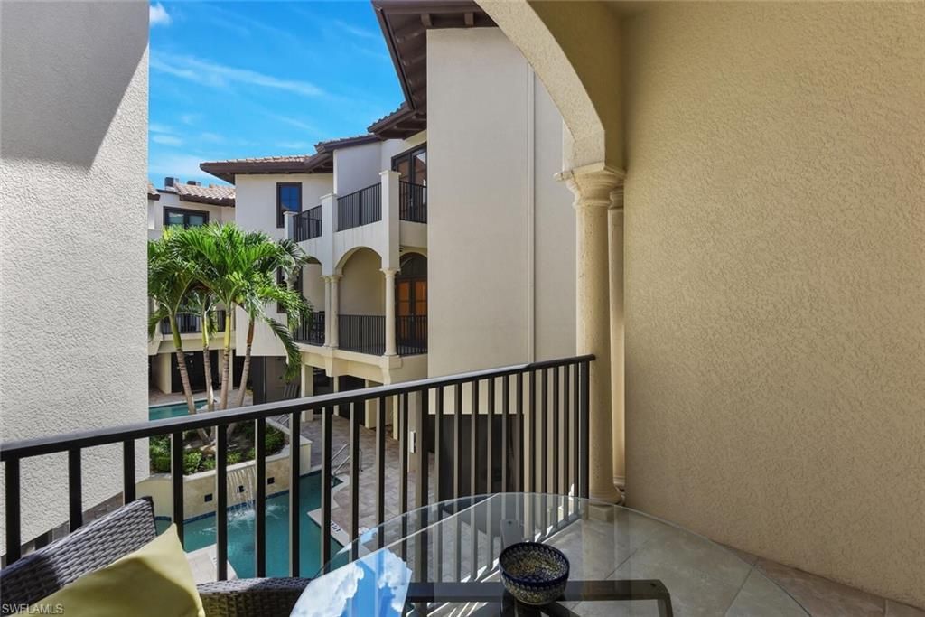 684 10th Ave S, Unit D1, Naples, FL 34102 Photo