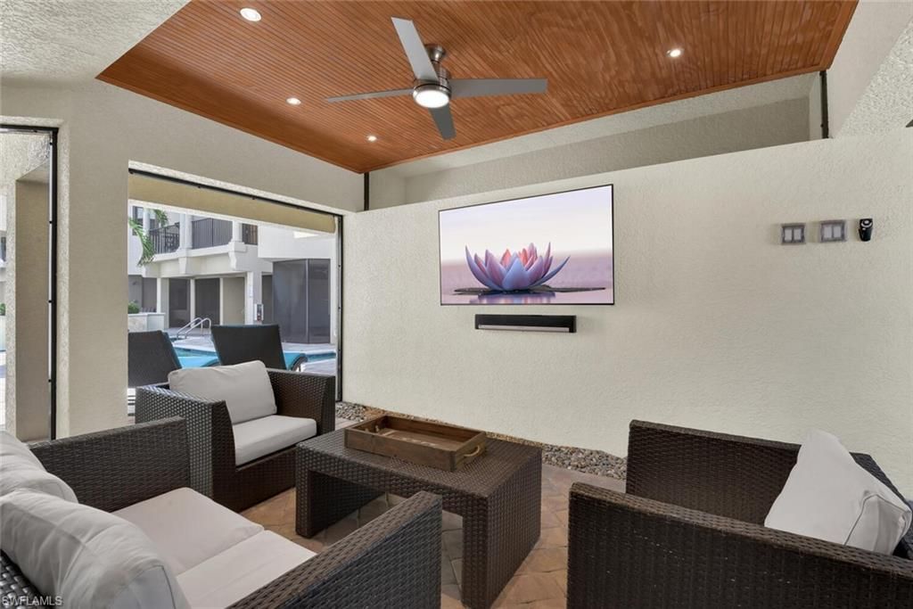 684 10th Ave S, Unit D1, Naples, FL 34102 Photo