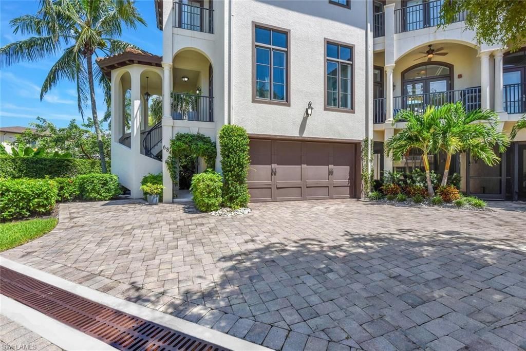 684 10th Ave S, Unit D1, Naples, FL 34102 Photo