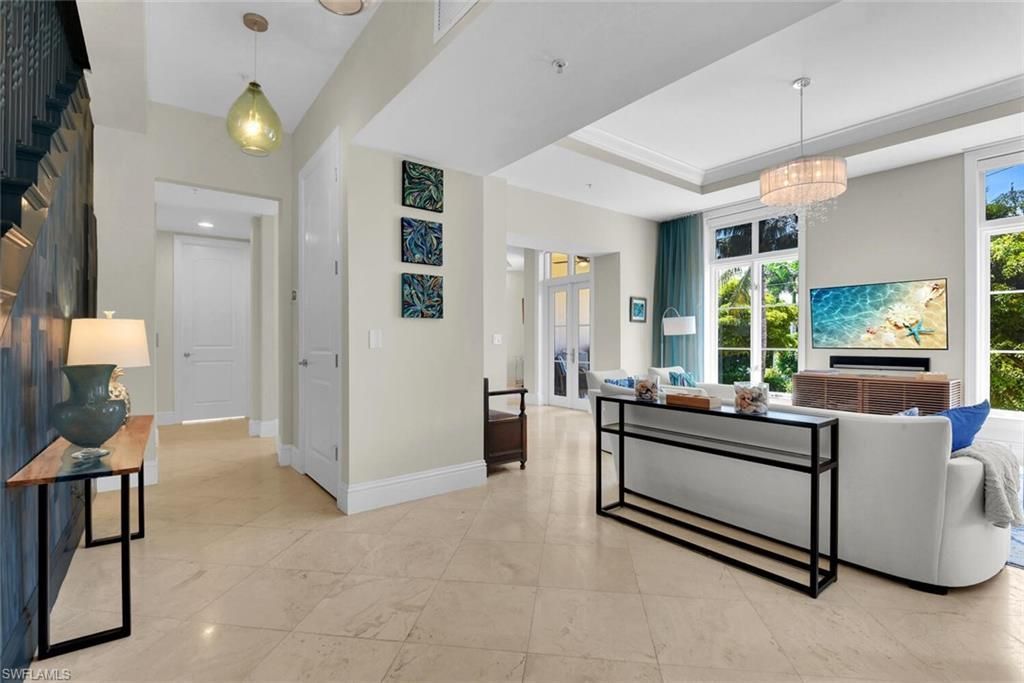 684 10th Ave S, Unit D1, Naples, FL 34102 Photo