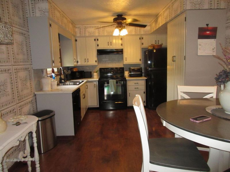 1906 Seminary Road, Heath, OH 43056 Photo 25