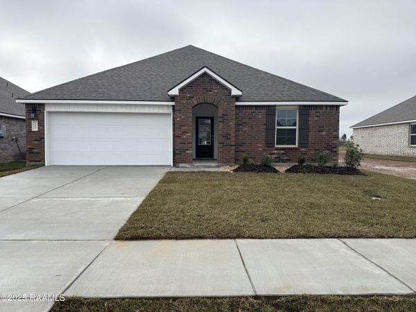 351 Crowne Parc Drive, Opelousas, LA 70570