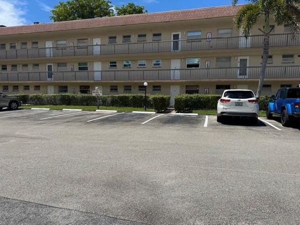 1801 NW 75th Avenue, Unit 306, Plantation, FL 33313