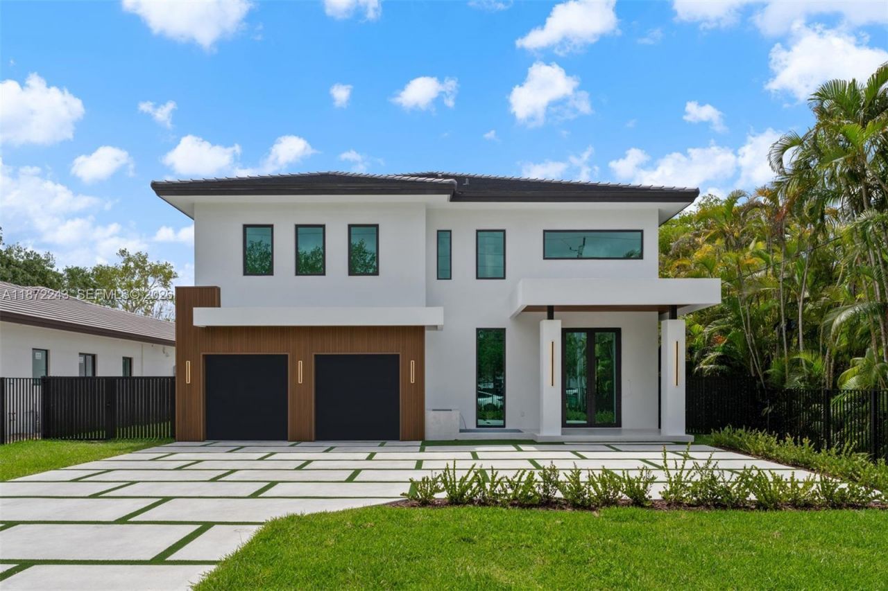 8620 SW 112 St, Miami, FL 33156 Photo