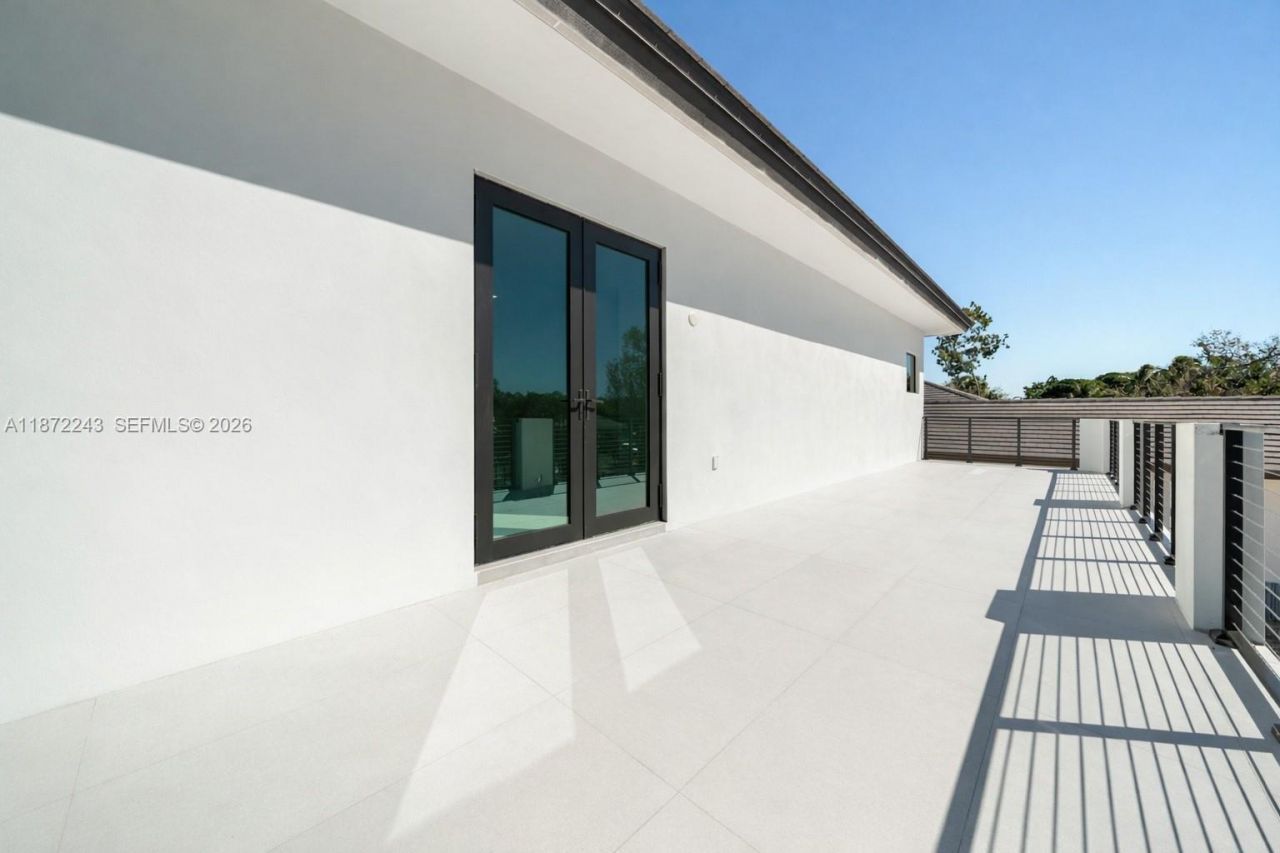 8620 SW 112 St, Miami, FL 33156 Photo