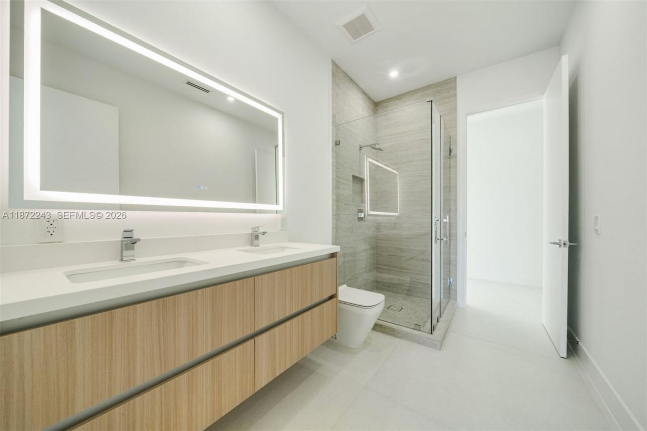 8620 SW 112 St, Miami, FL 33156 Photo