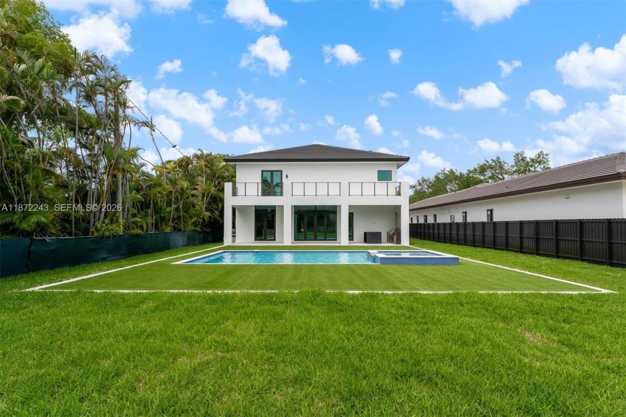 8620 SW 112 St, Miami, FL 33156 Photo