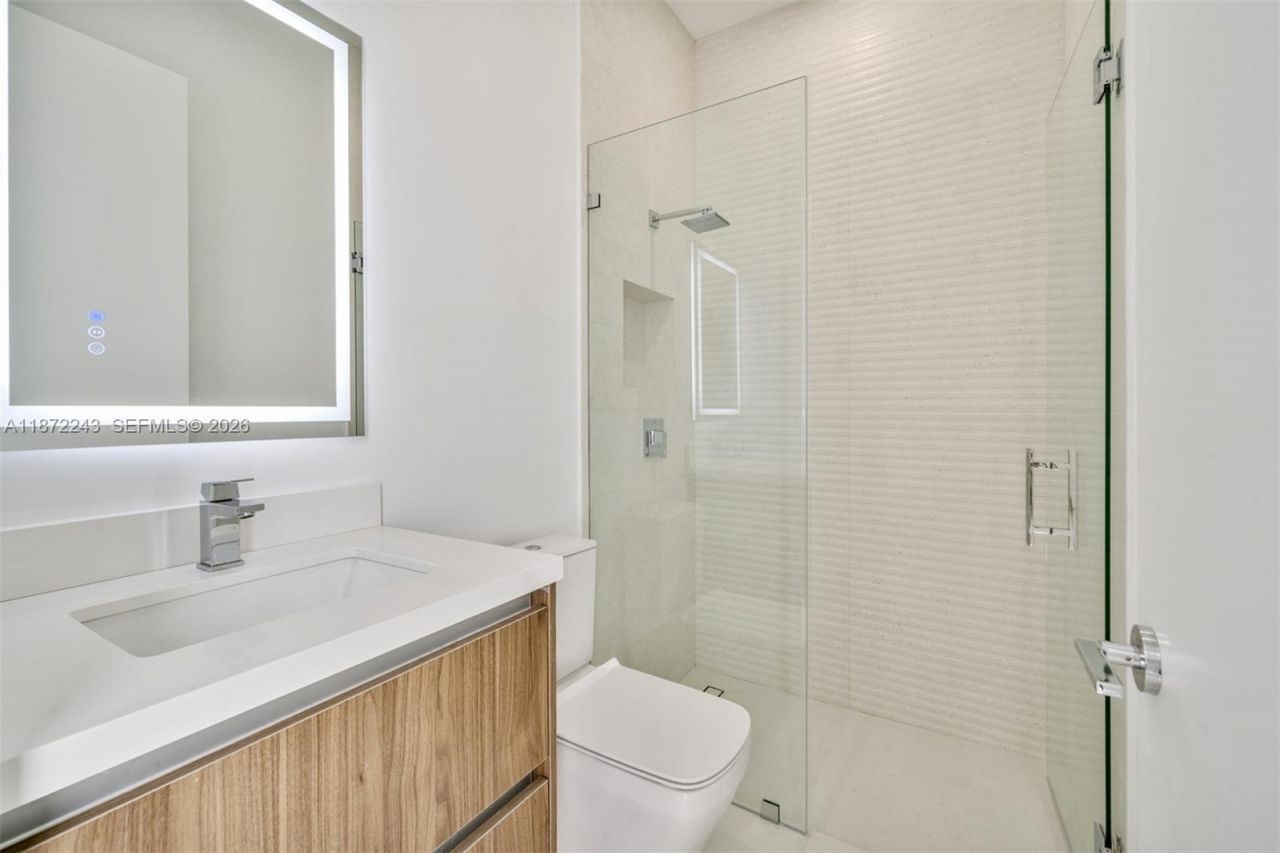 8620 SW 112 St, Miami, FL 33156 Photo