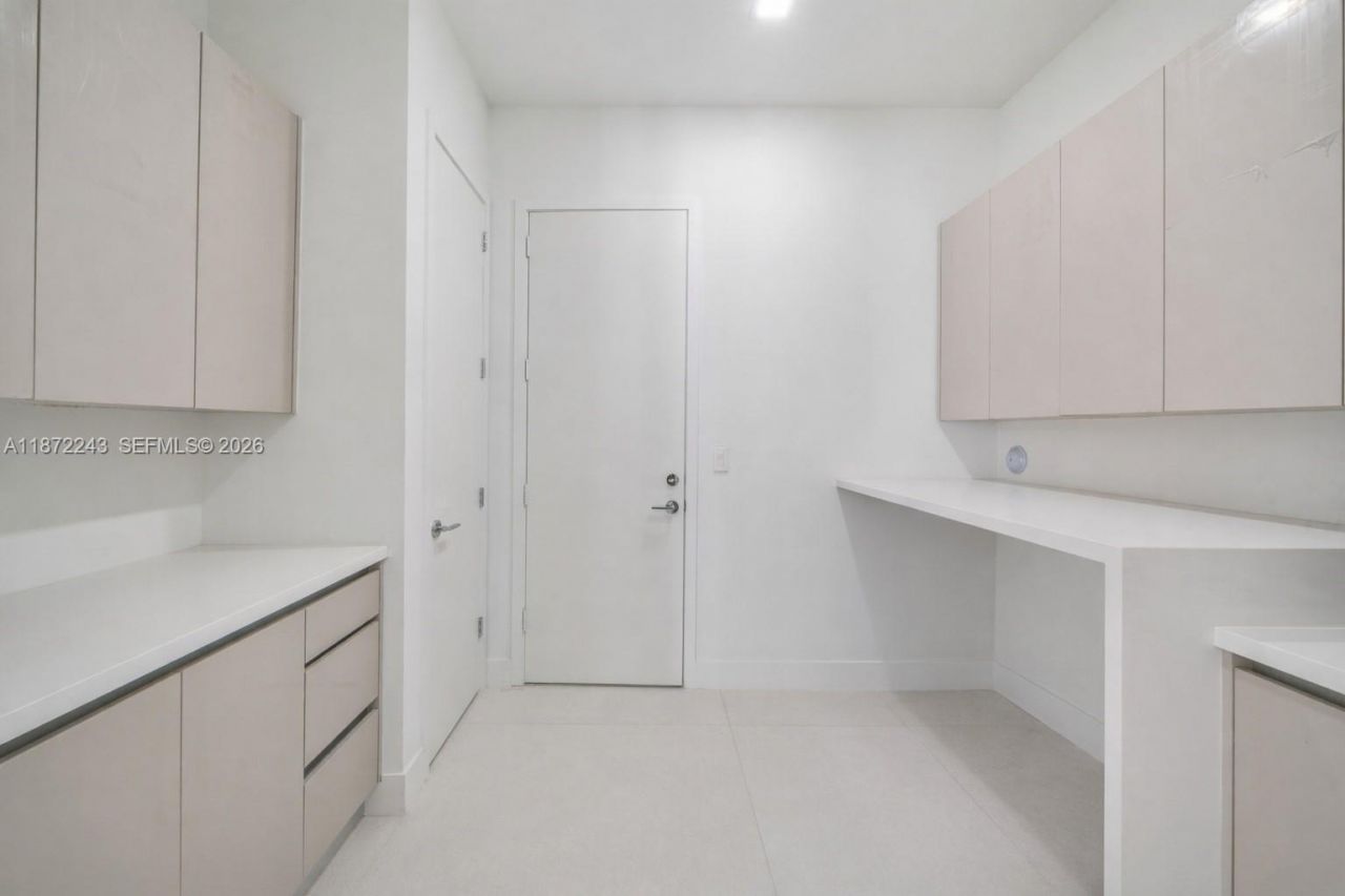 8620 SW 112 St, Miami, FL 33156 Photo