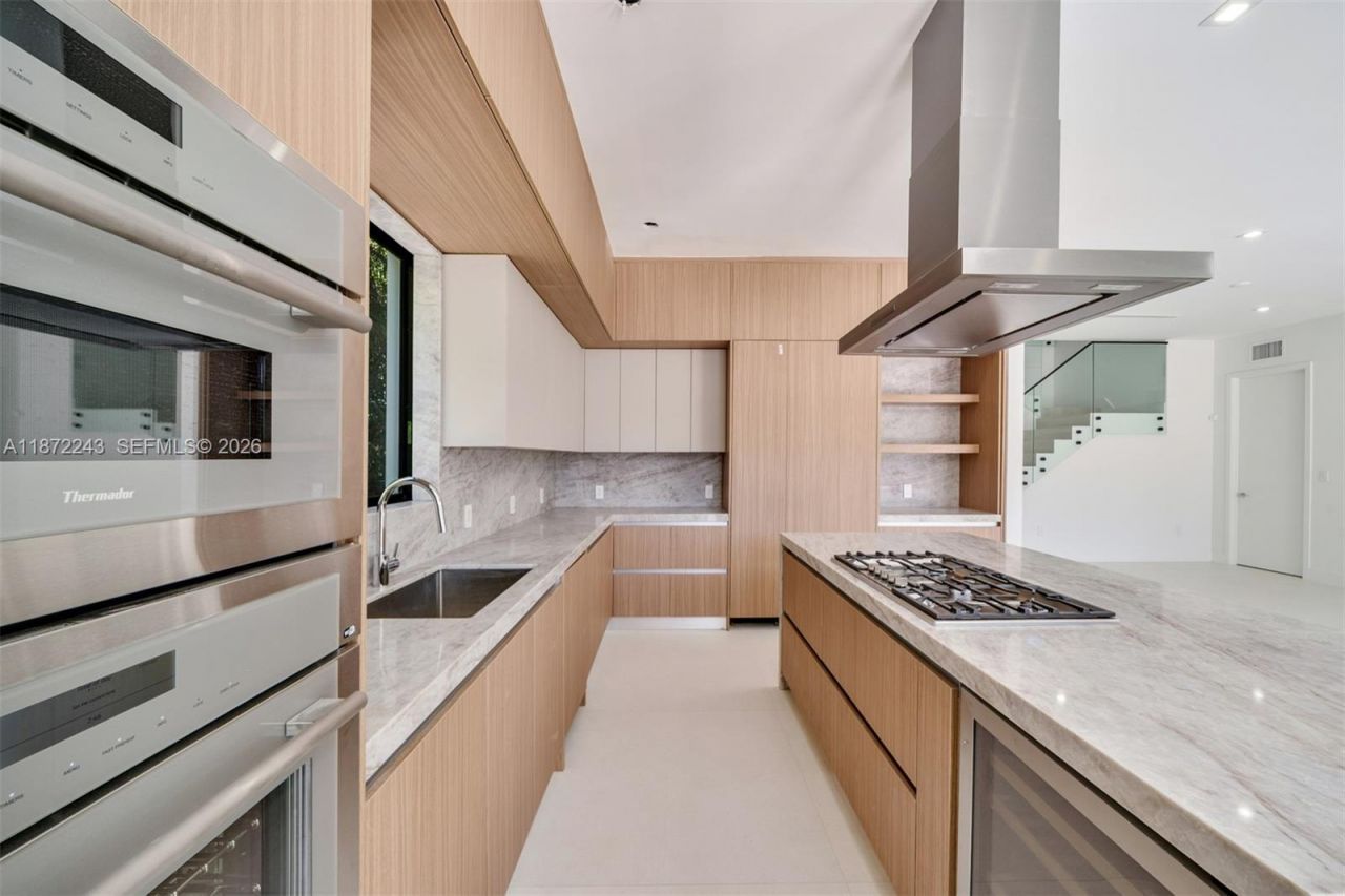 8620 SW 112 St, Miami, FL 33156 Photo