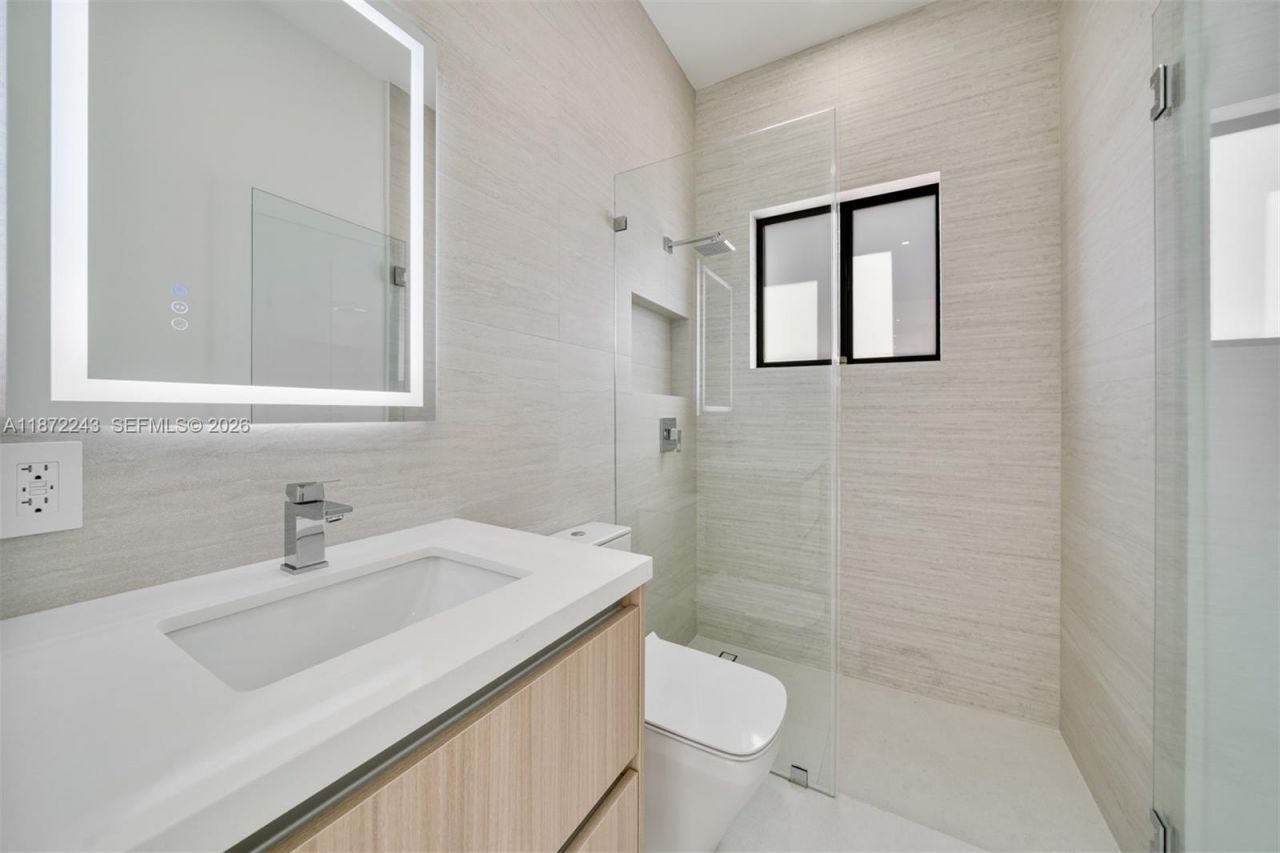 8620 SW 112 St, Miami, FL 33156 Photo