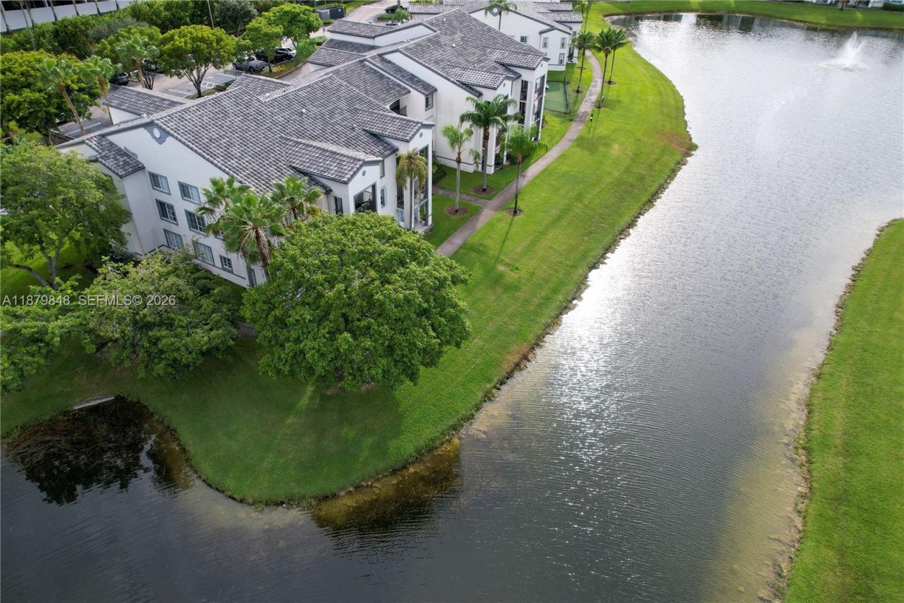 4360 NW 107th Ave, Unit 204, Doral, FL 33178 Photo