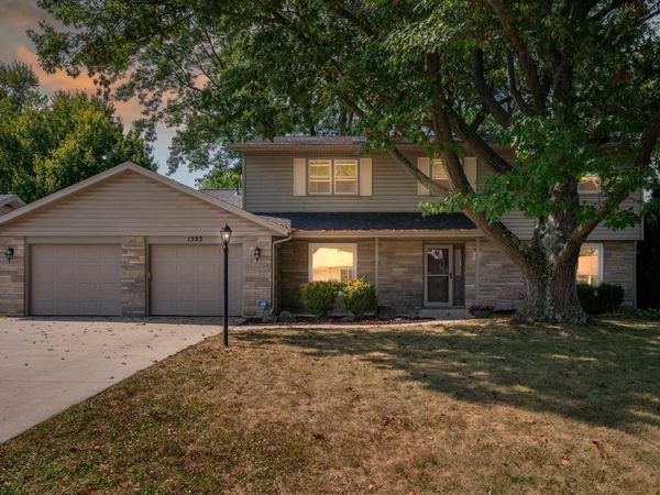 1303 N Brentwood Lane, Muncie, IN 47304