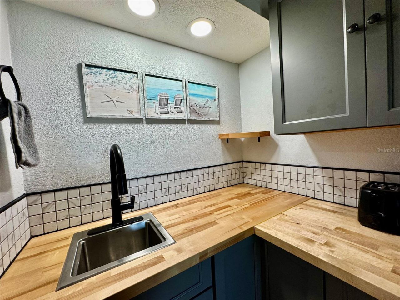 7150 N Tamiami Trail, Unit C133, Sarasota, FL 34243 Photo