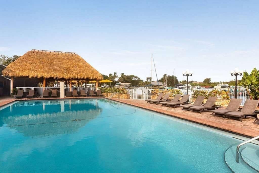 7150 N Tamiami Trail, Unit C133, Sarasota, FL 34243 Photo