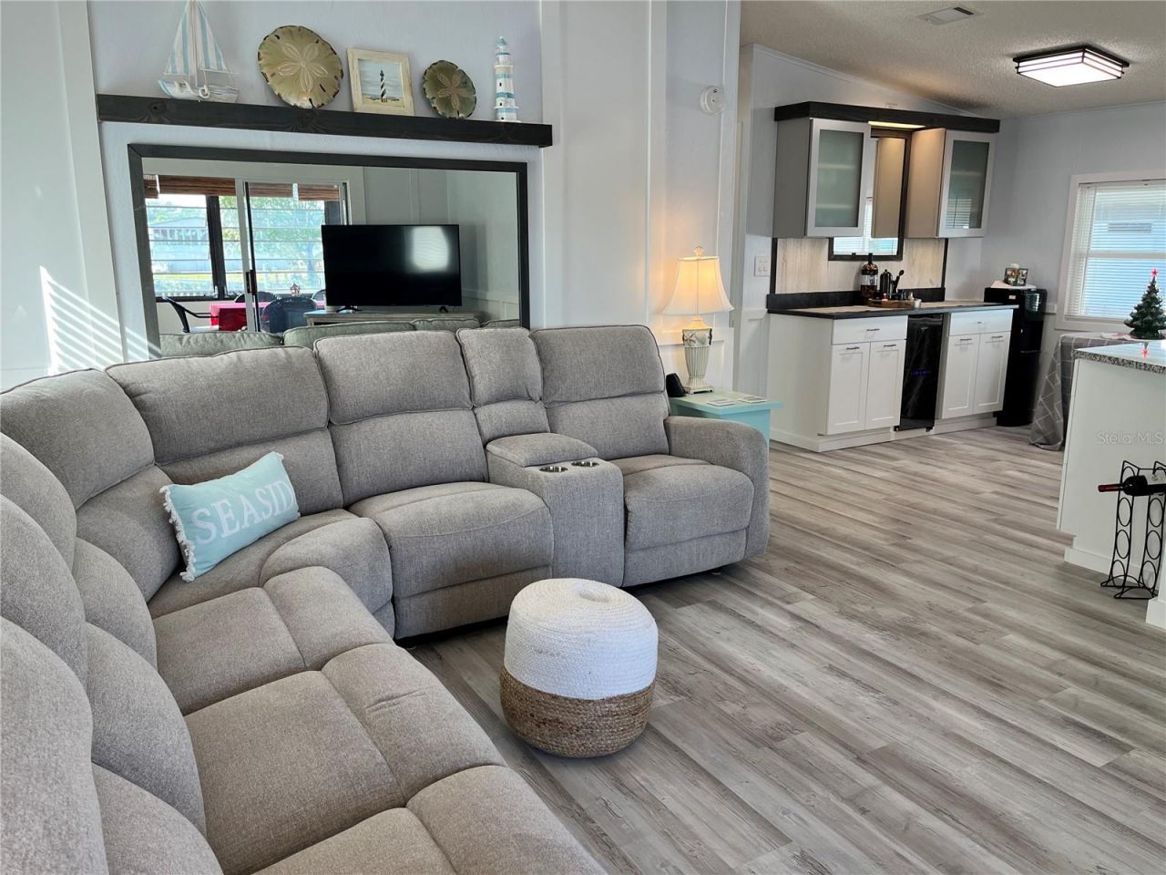 6803 Mount Pleasant Road Ne, Unit 33, Saint Petersburg, FL 33702 Photo