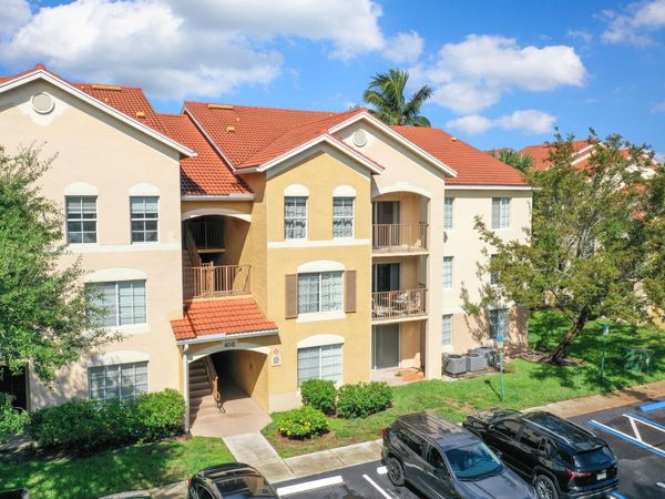 4041 San Marino Boulevard, Unit 307, West Palm Beach, FL 33409