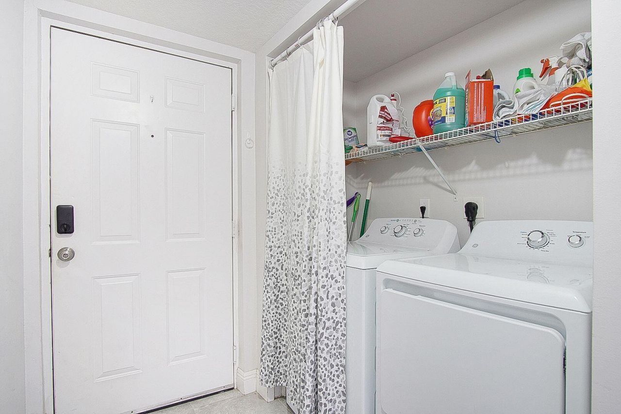 4041 San Marino Boulevard, Unit 307, West Palm Beach, FL 33409 Photo