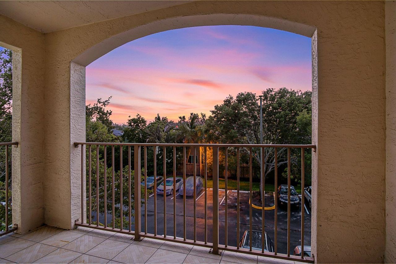 4041 San Marino Boulevard, Unit 307, West Palm Beach, FL 33409 Photo