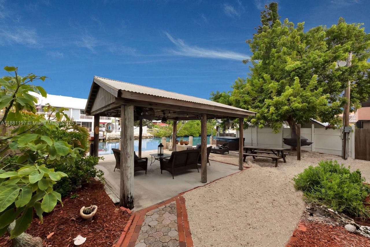 308 Sombrero Beach Rd, Marathon, FL 33050 Photo