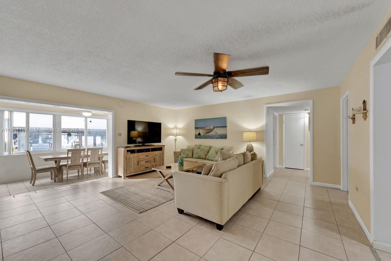 308 Sombrero Beach Rd, Marathon, FL 33050 Photo