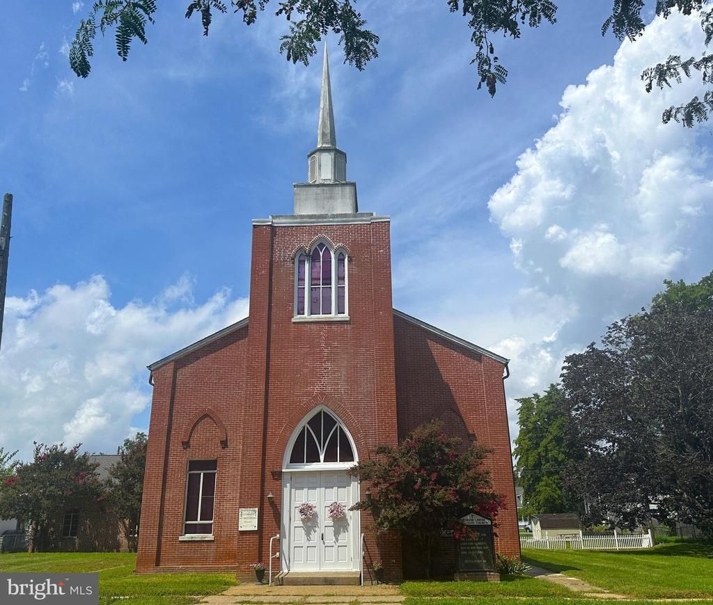 306 Clinton Street, Delaware City, DE 19706 Main Photo