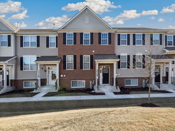 10306 Kerry Ridge Court, Chicago Ridge, IL 60415