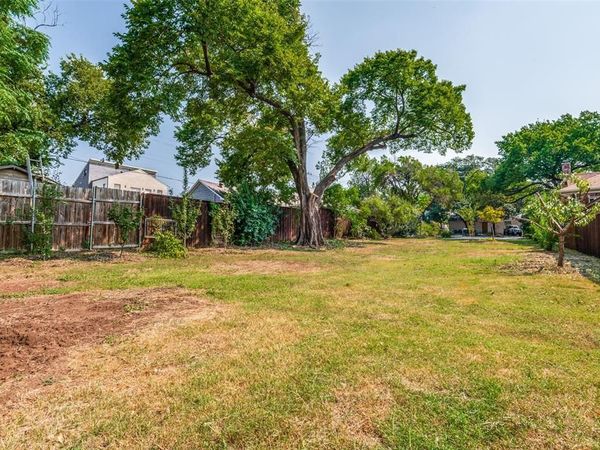 119 Archer Avenue, Cockrell Hill, TX 75211