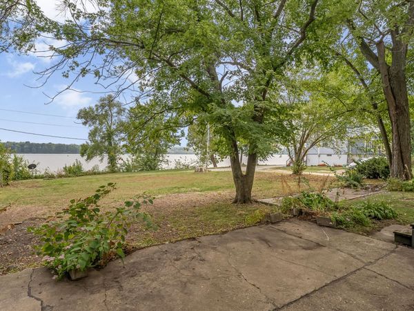 3391 WATER ST, Muscatine, IA 52761