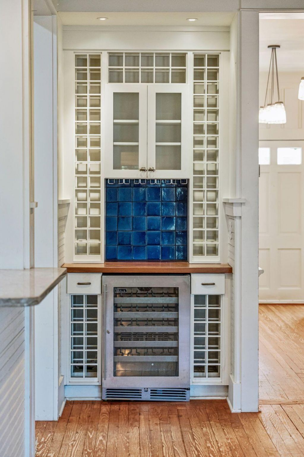 2424 Middle Street Photo 11