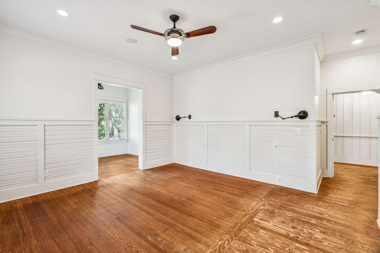 2424 Middle Street Photo 22