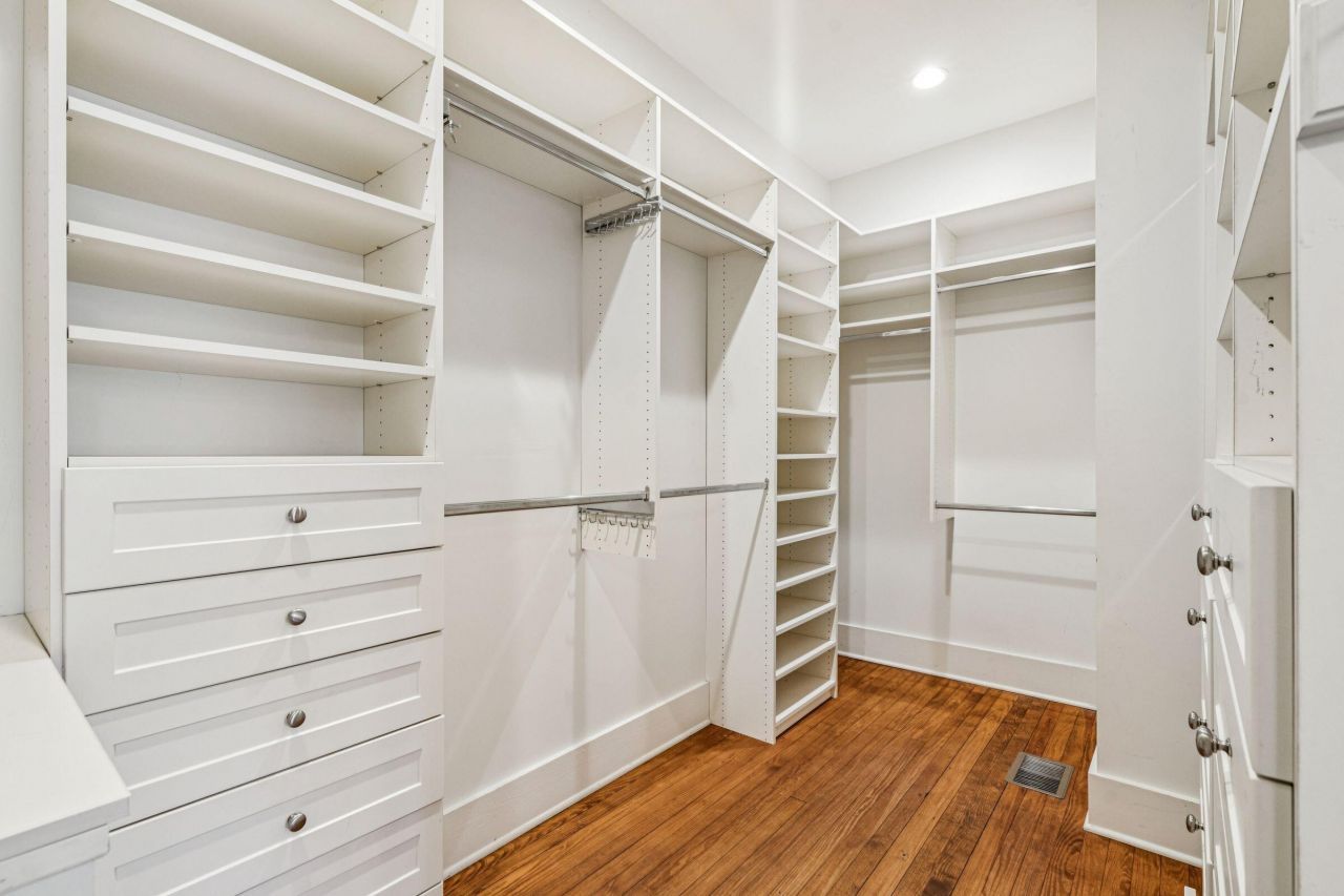 2424 Middle Street Photo 27