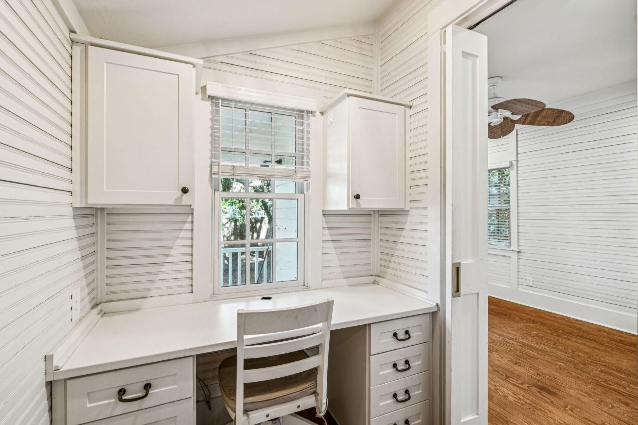 2424 Middle Street Photo 28