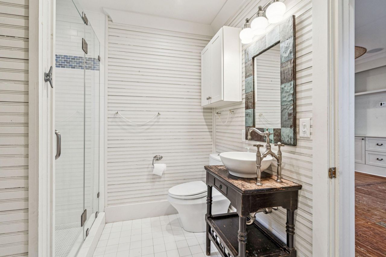 2424 Middle Street Photo 29