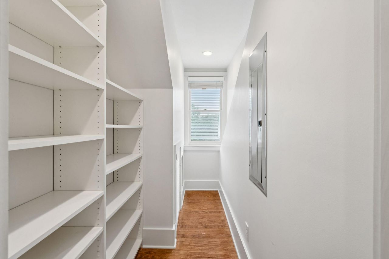 2424 Middle Street Photo 35