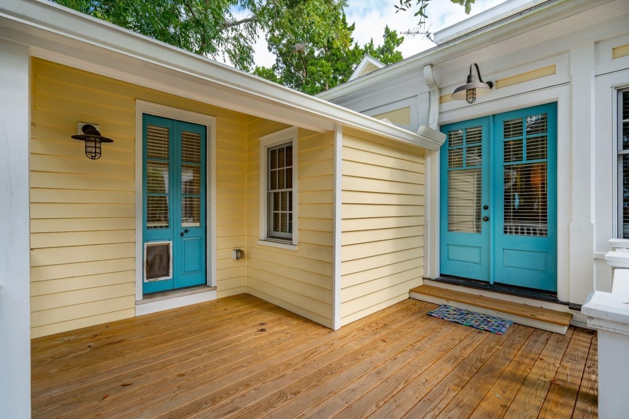 2424 Middle Street Photo 42